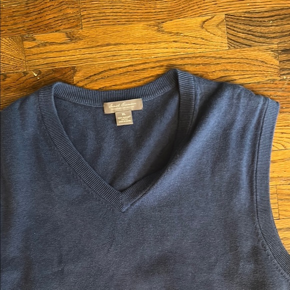 Daniel Cremieux V-Neck Blue Sweater Vest - Picture 3 of 5